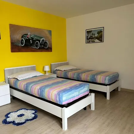 Casa Nasparo アパート *